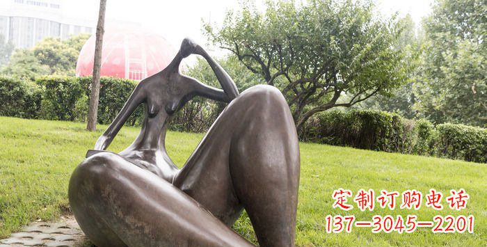 辽宁独特而精美的抽象女人铜雕