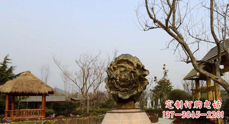 辽宁公园大白菜景观铜雕