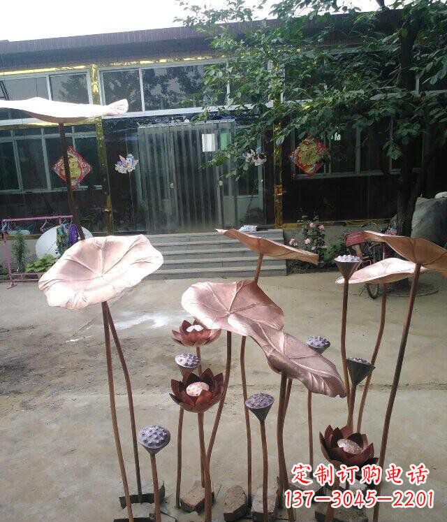 辽宁精美锻铜荷叶雕塑