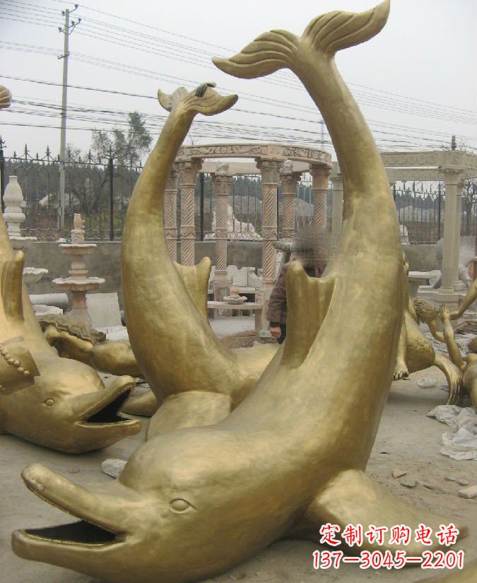 辽宁公园海豚铜雕