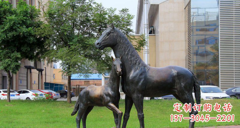 辽宁优质实木母子马铜雕