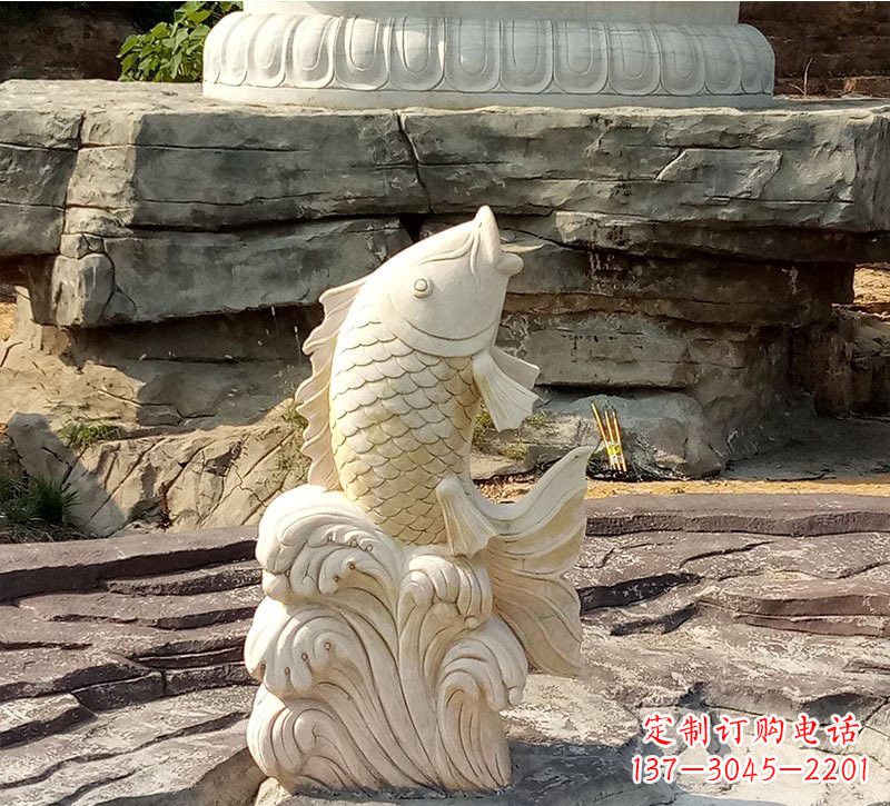 辽宁室外公园鲤鱼石雕装饰