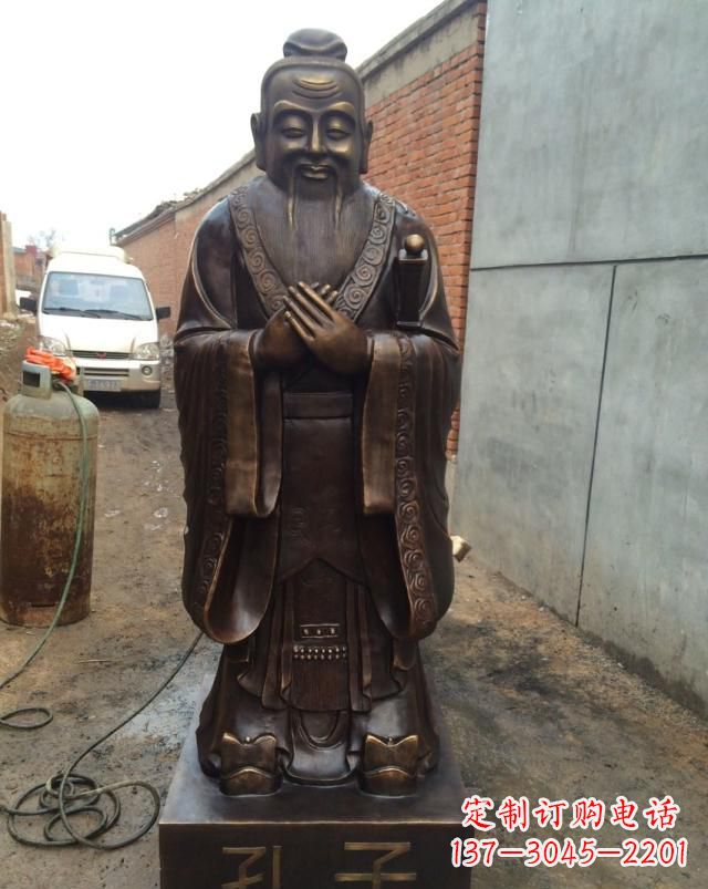 辽宁孔子铜雕,传承古代文化的象征