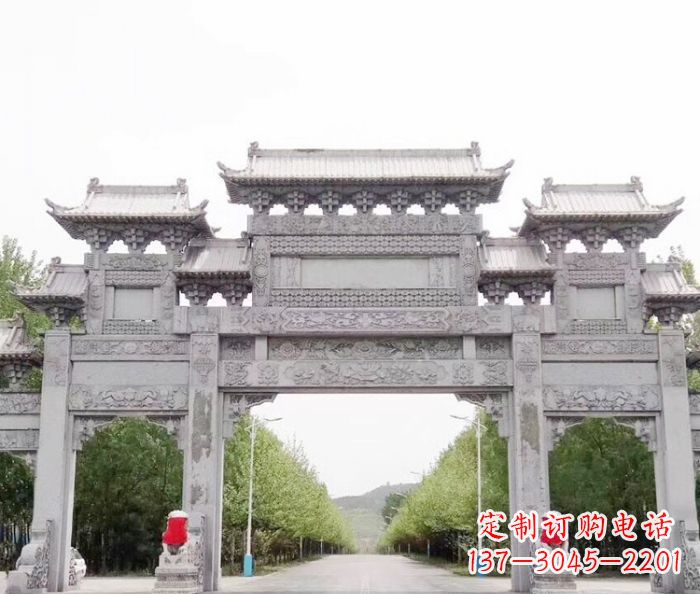 辽宁三门石雕牌坊,独具特色的地标雕塑
