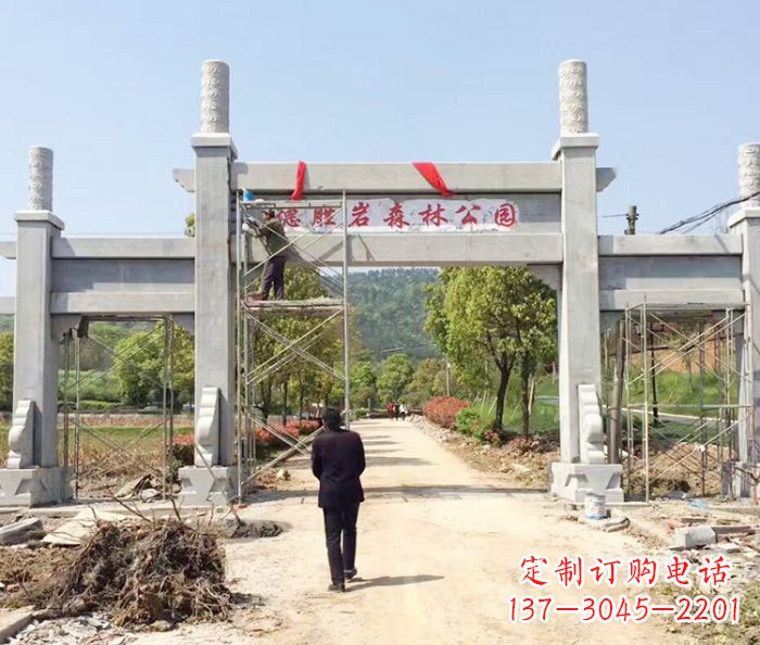 辽宁中领雕塑是一家专业的雕塑定制厂家,我们提…