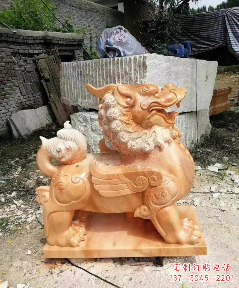 辽宁晚霞红貔貅雕塑1