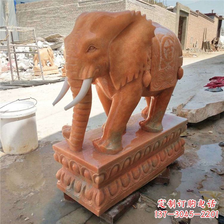 辽宁晚霞红石雕大象