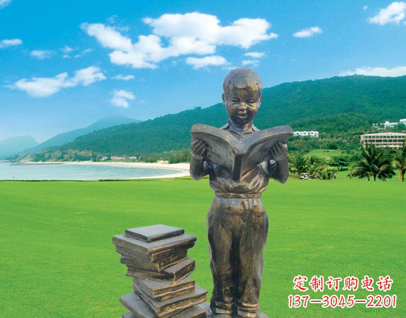辽宁校园看书的小男孩雕塑