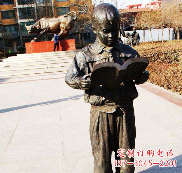 辽宁校园看书的小学生人物铜雕