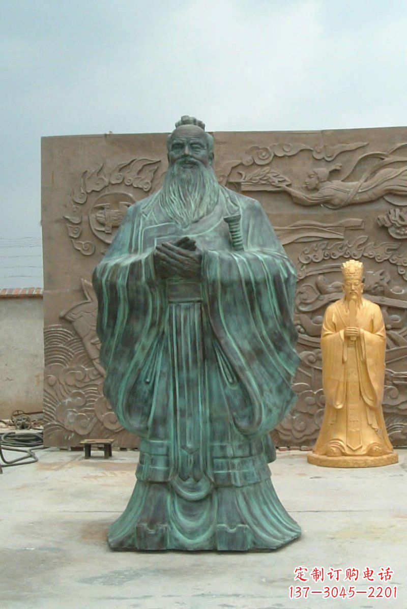 辽宁校园青铜仿古孔子