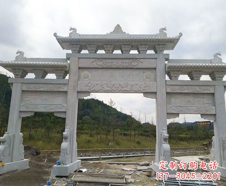 辽宁忠义石牌坊